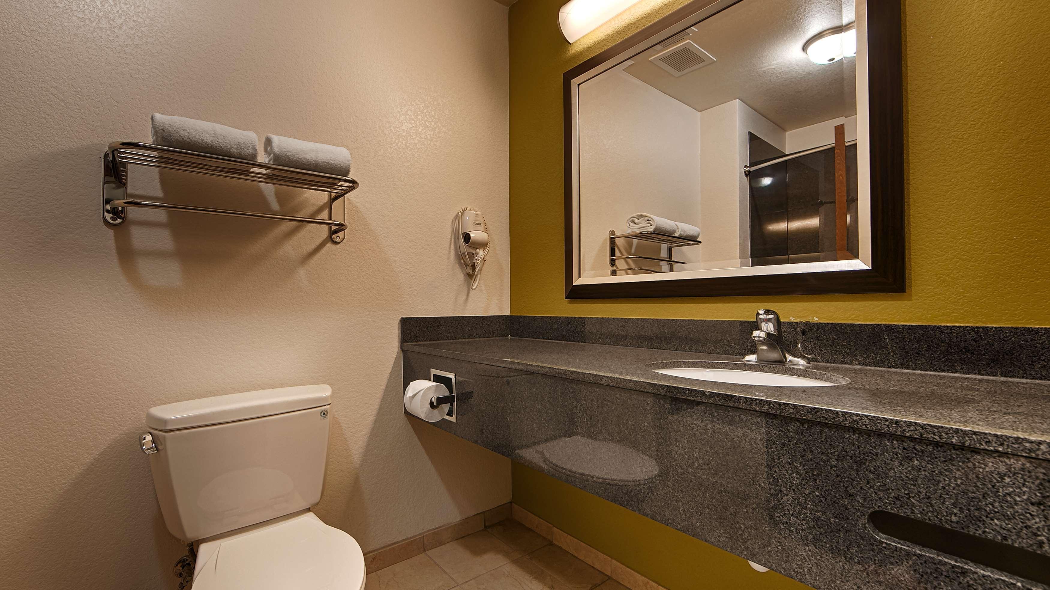 Best Western Douglas Inn & Suites Esterno foto
