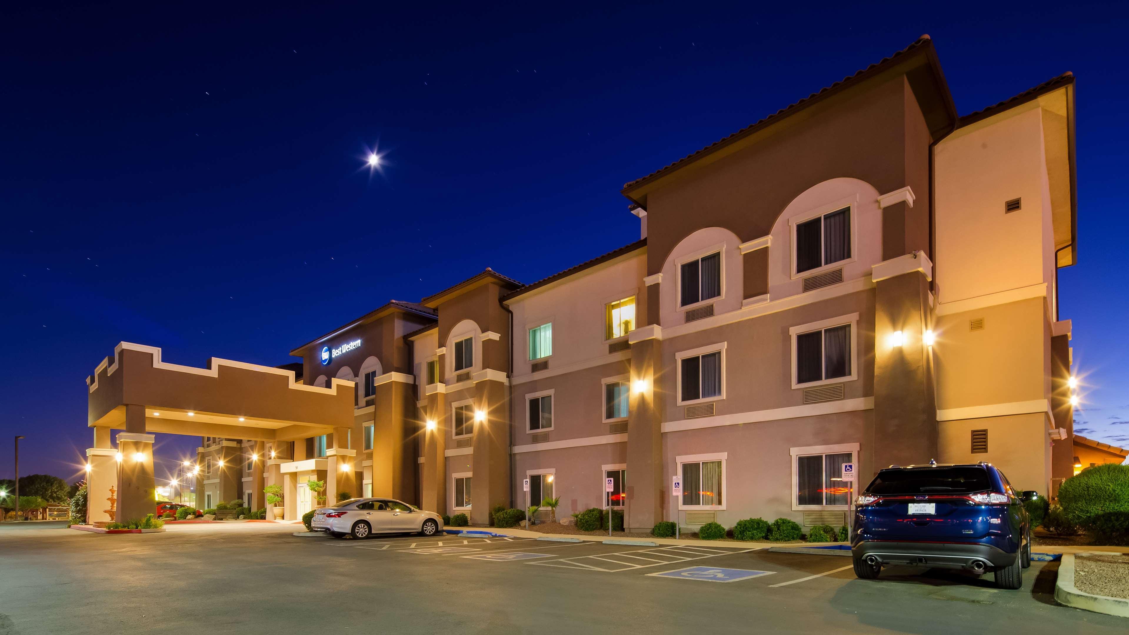 Best Western Douglas Inn & Suites Esterno foto