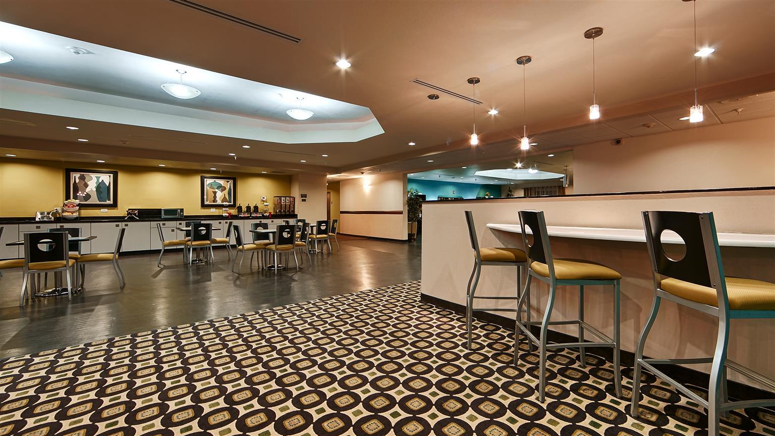 Best Western Douglas Inn & Suites Esterno foto
