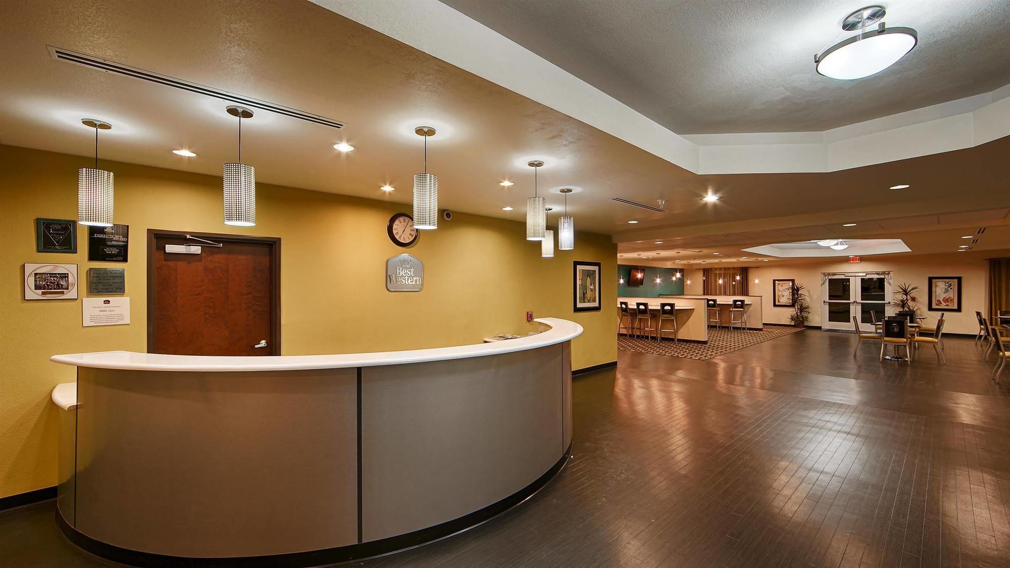 Best Western Douglas Inn & Suites Esterno foto