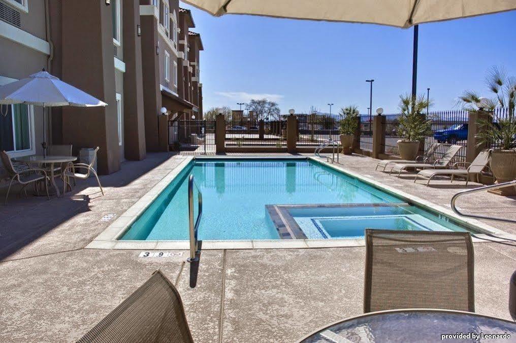 Best Western Douglas Inn & Suites Esterno foto