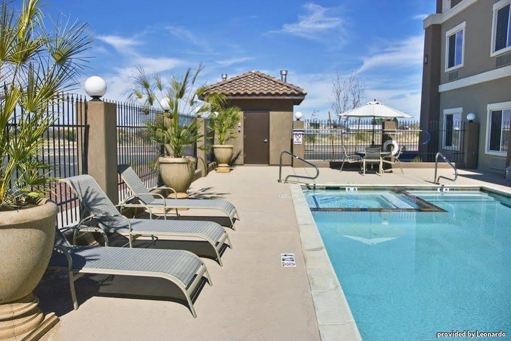 Best Western Douglas Inn & Suites Esterno foto